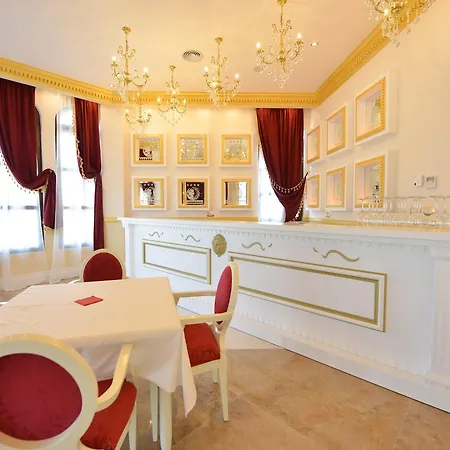 Luani Arte Hotel Szkodra