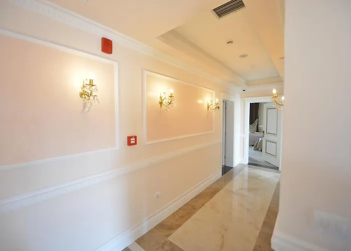 Luani Arte 4* Shkodër