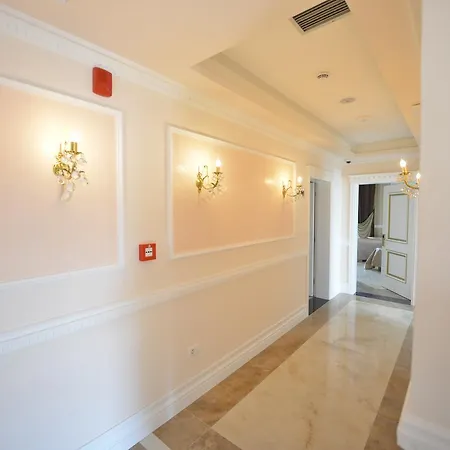 Luani Arte 4* Shkodër