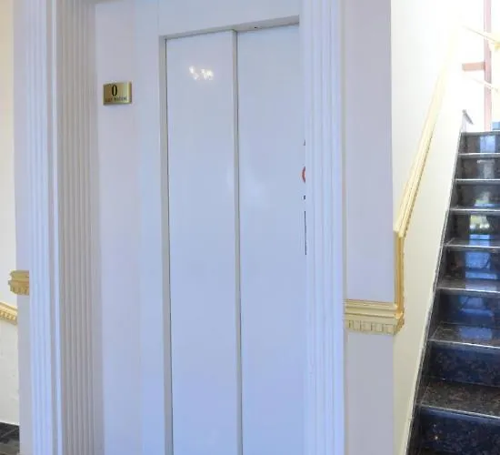 Luani Arte Hotell Shkodër